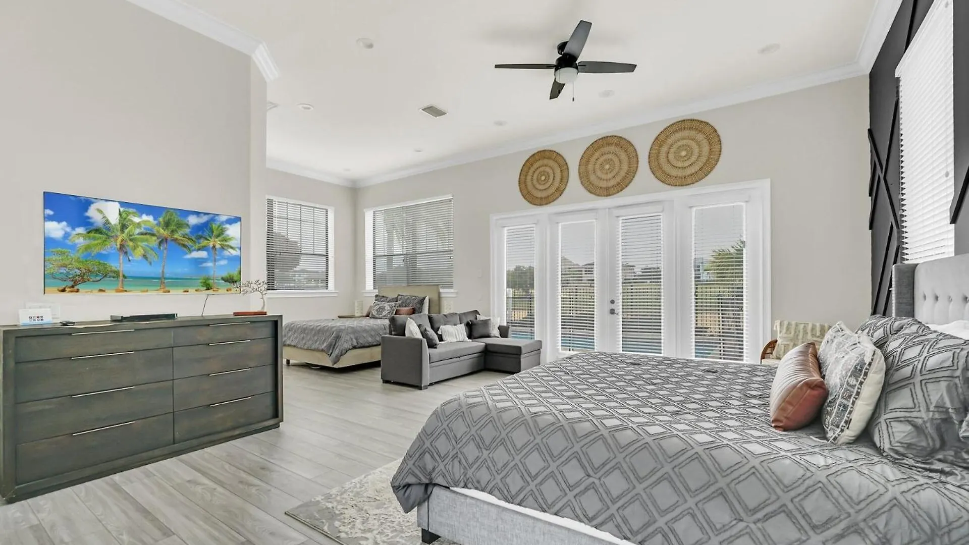 Luxury Living: 6 Bedroom In Orlando6555 Villa