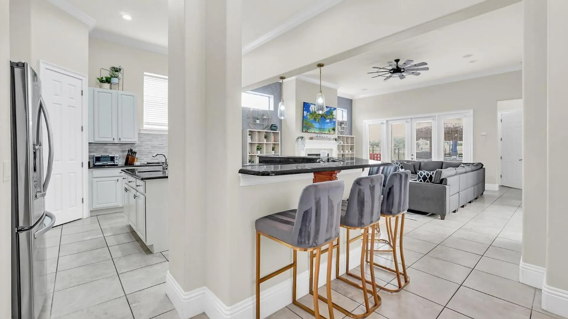 Luxury Living: 6 Bedroom In Orlando6555 Kissimmee