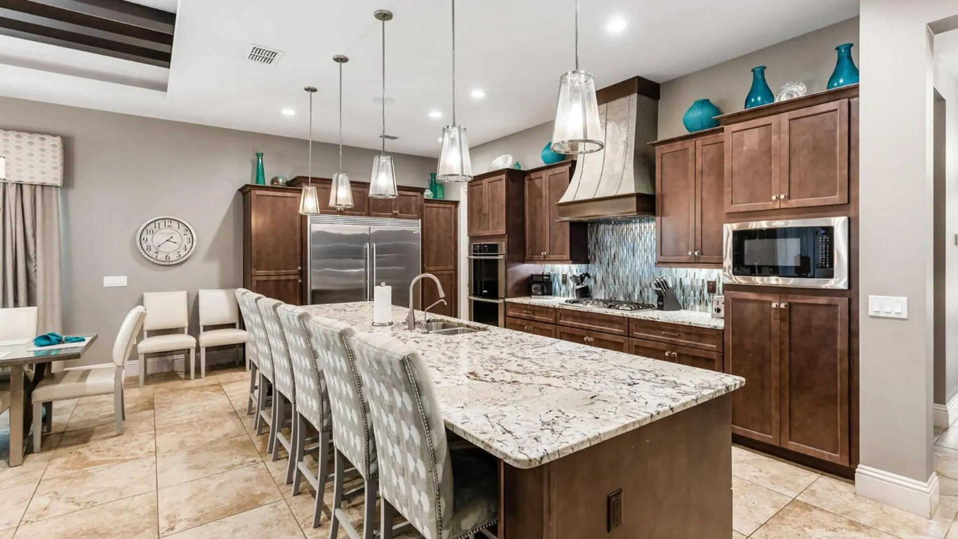Villa 8br Villa: Your Haven In Orlando6561