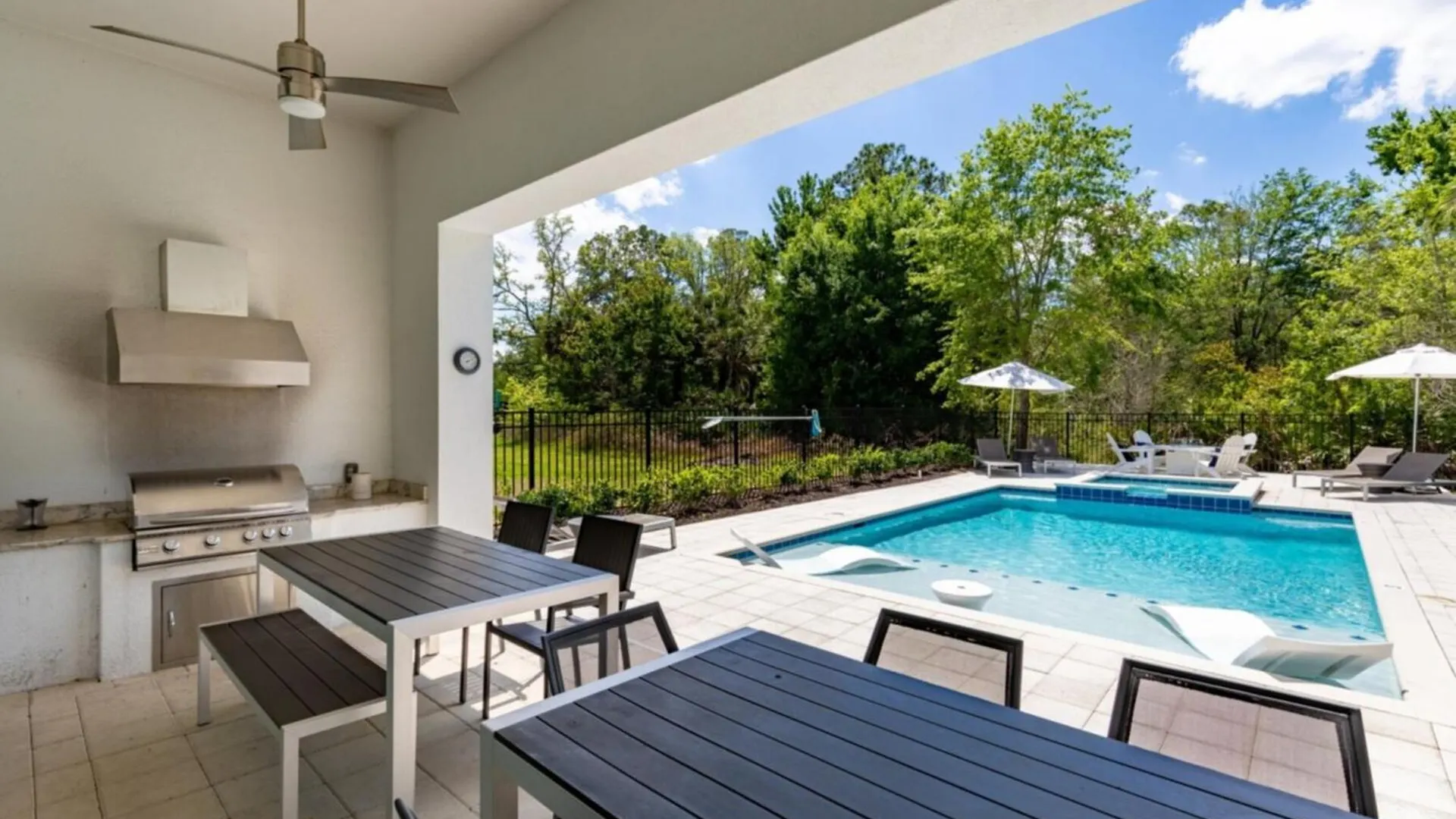 Orlando Oasis: Your Dream Awaits6527