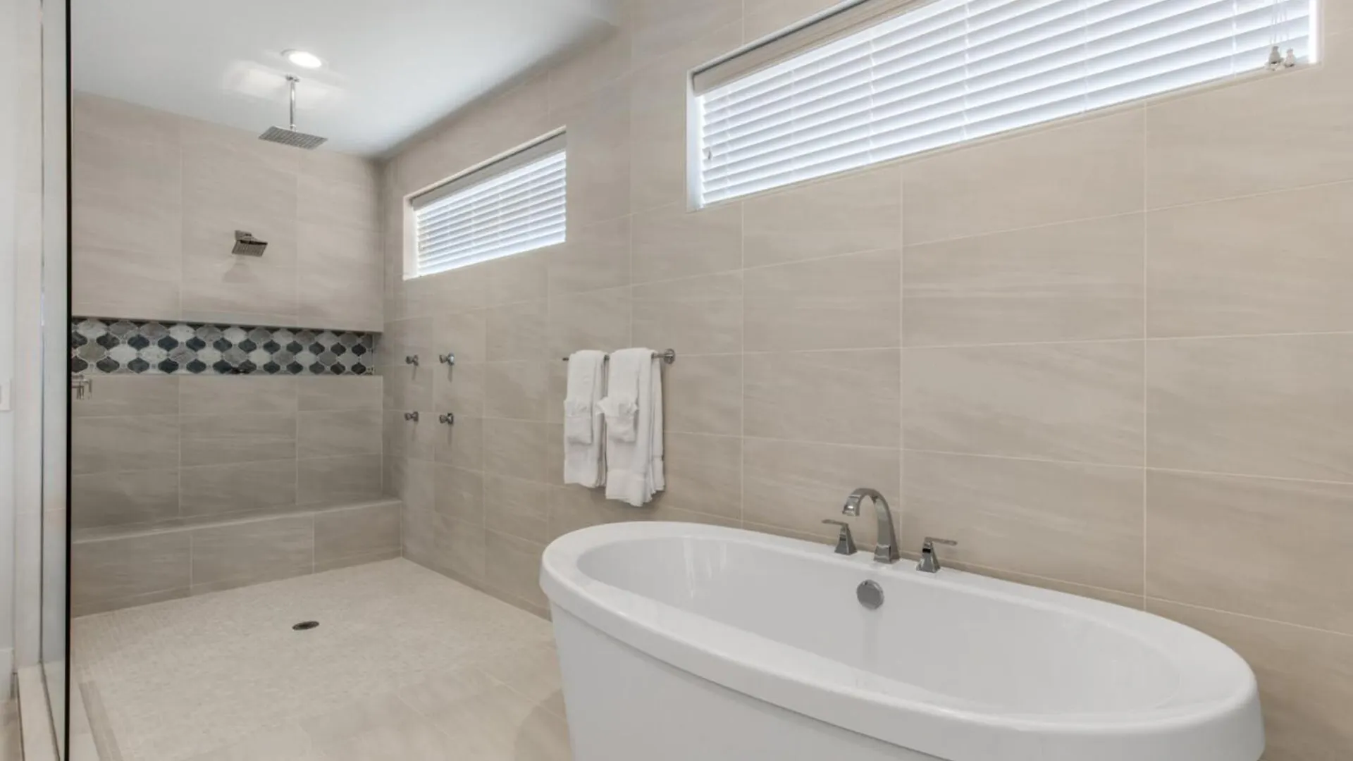 6 Bedroom Retreat In Orlando6524