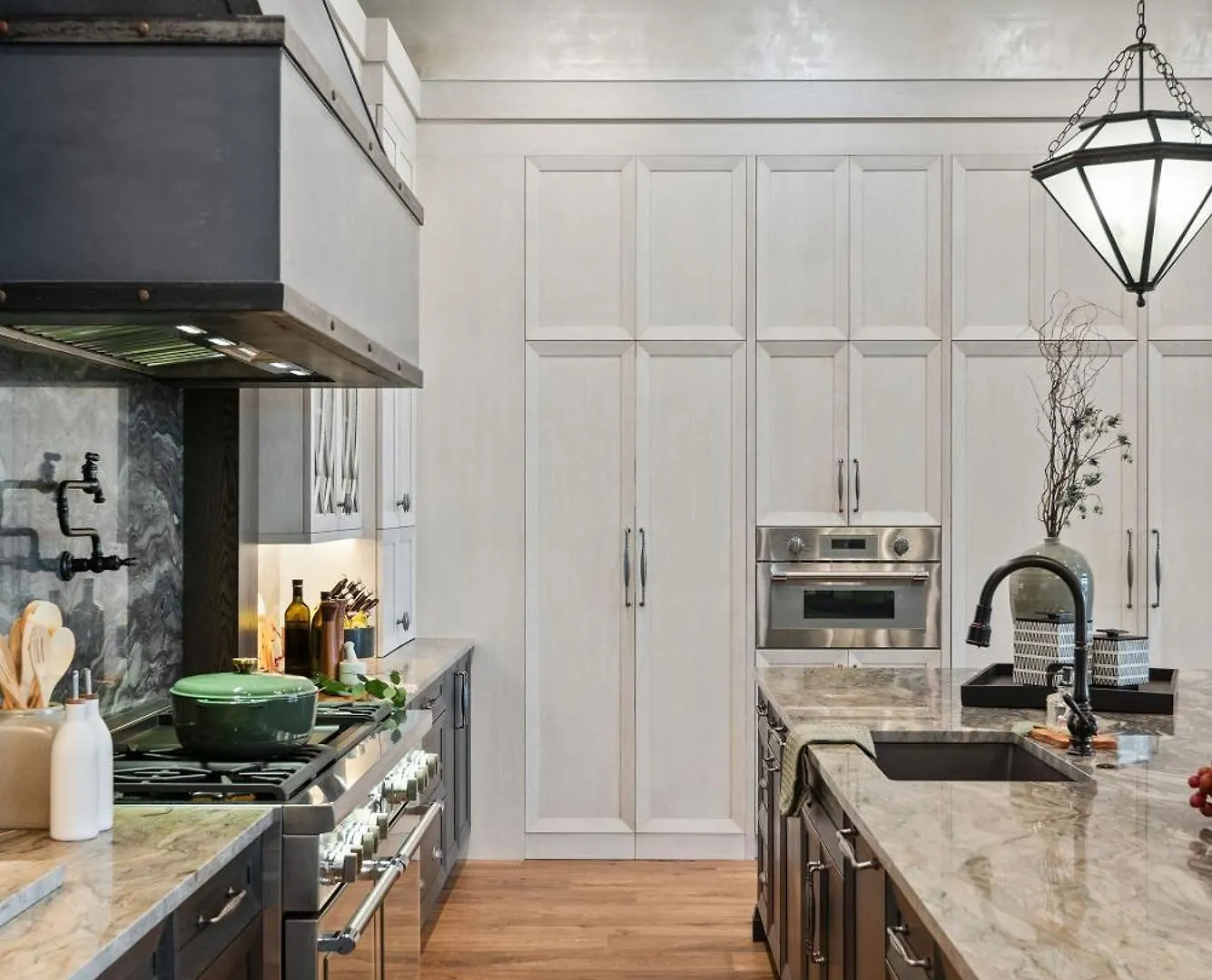 Luxurious 15 Bedroom In Orlando6515 Villa *