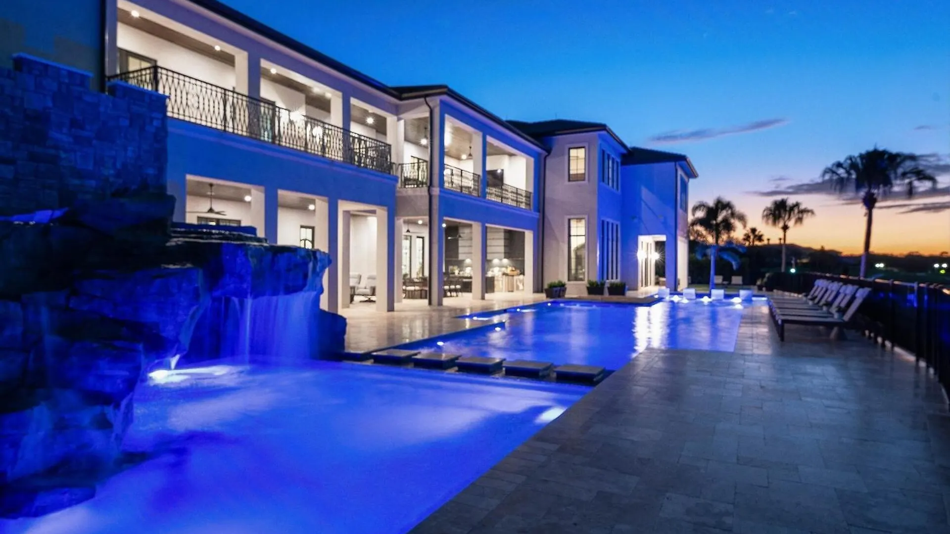 Luxurious 15 Bedroom In Orlando6515 Kissimmee
