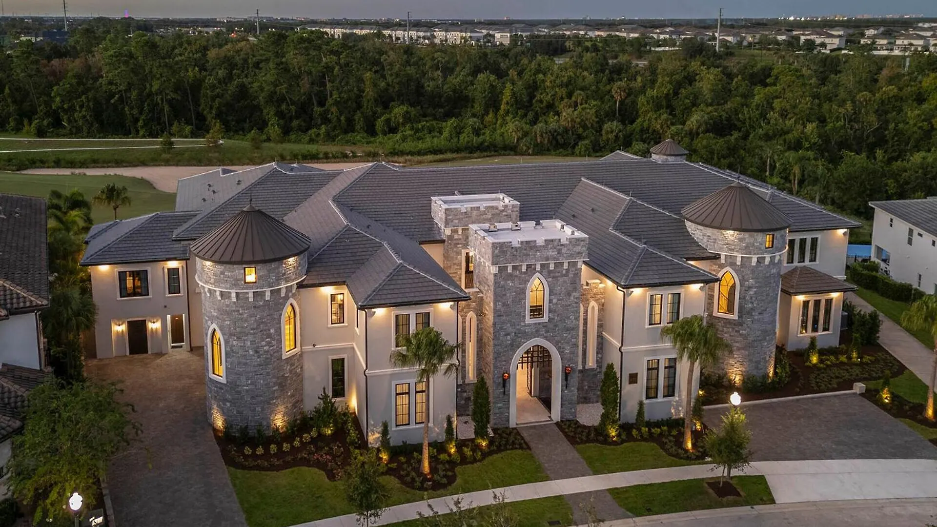 Luxurious 15 Bedroom In Orlando6515 Villa *