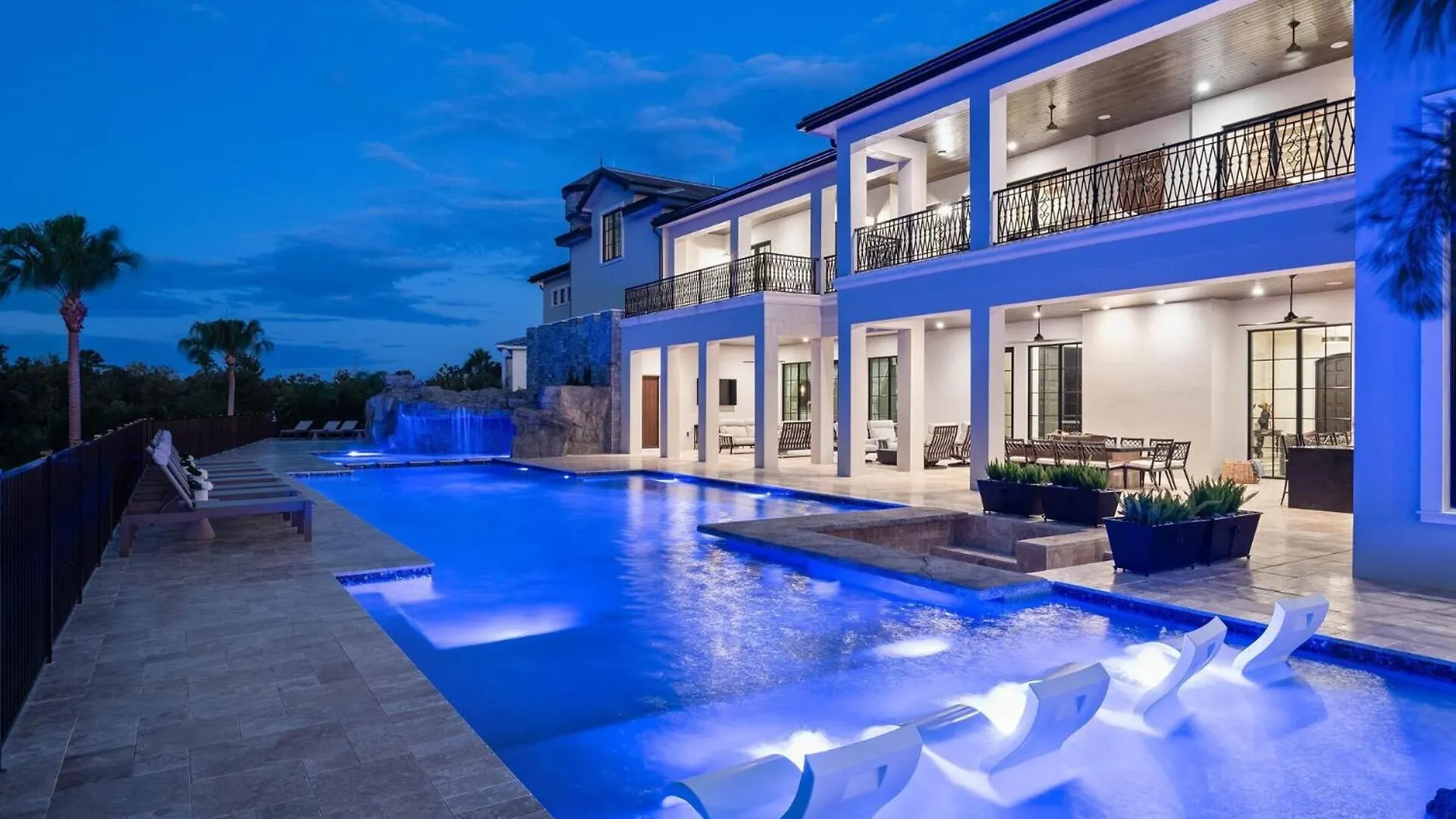 Luxurious 15 Bedroom In Orlando6515 Kissimmee