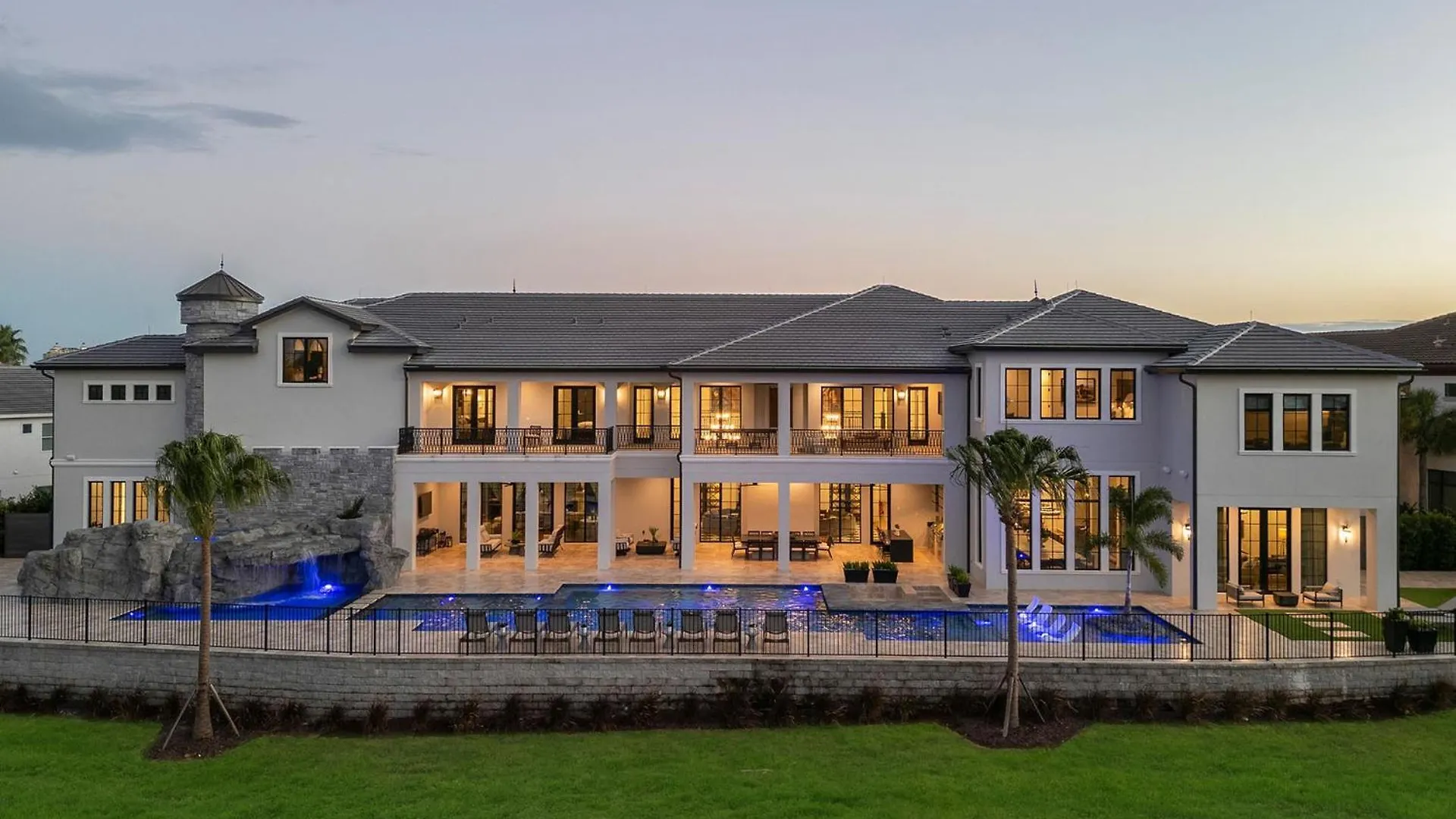 Villa Luxurious 15 Bedroom In Orlando6515