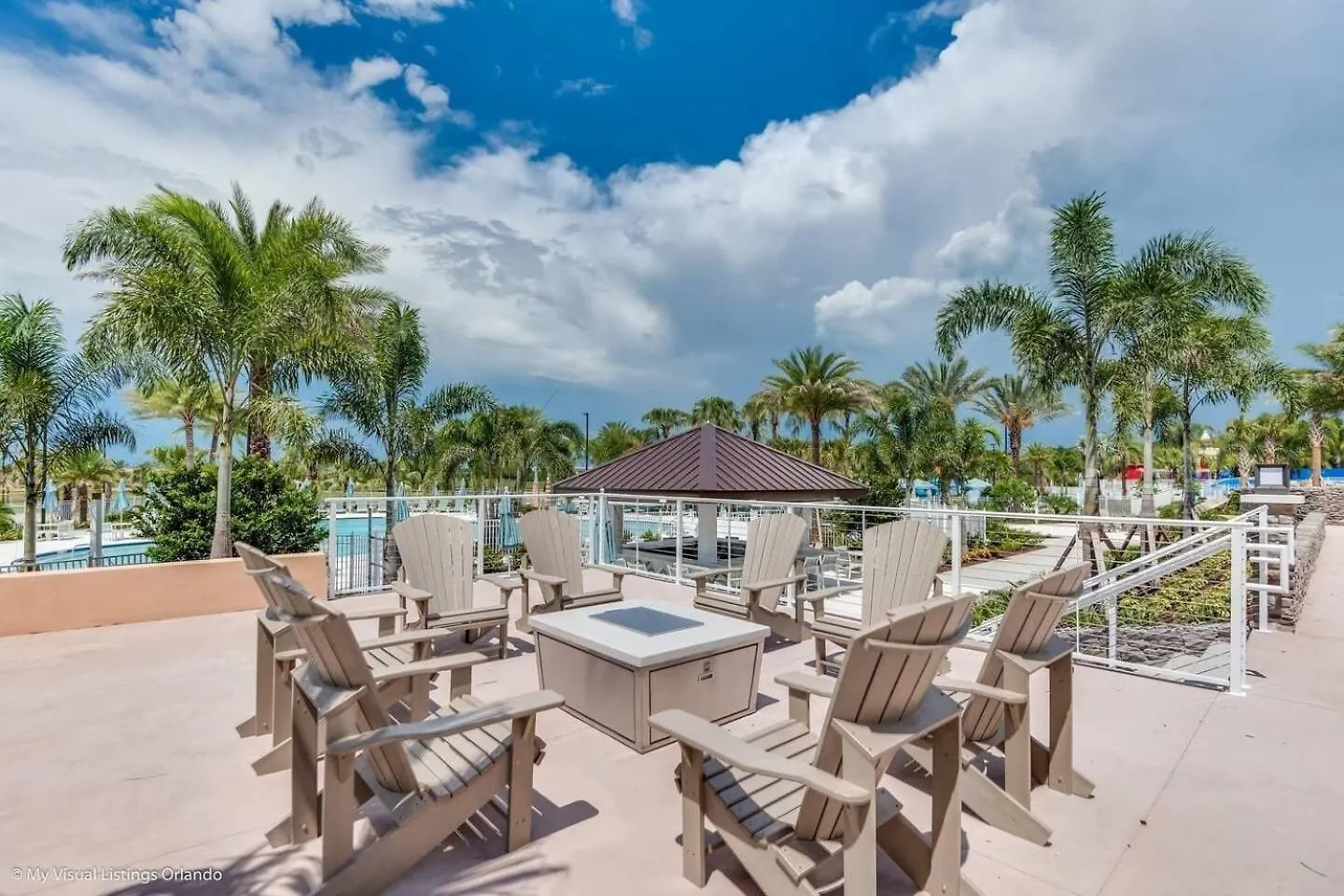 Coconut Breeze Near Parks 25 Guests Located In Solara Holiday home *