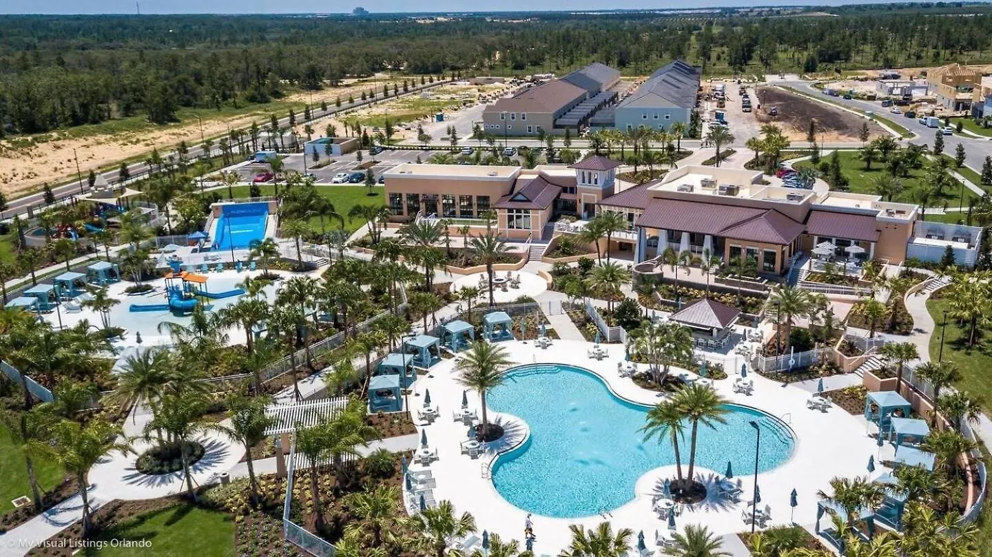Coconut Breeze Near Parks 25 Guests Located In Solara Holiday home *