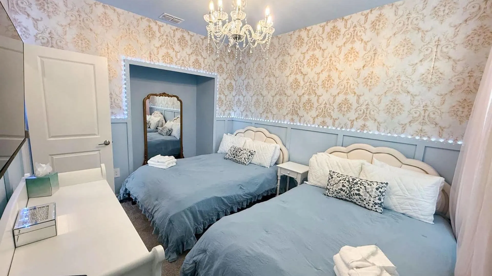 Upstay Luxury Living W Pool Hot Tub Cinema Kissimmee