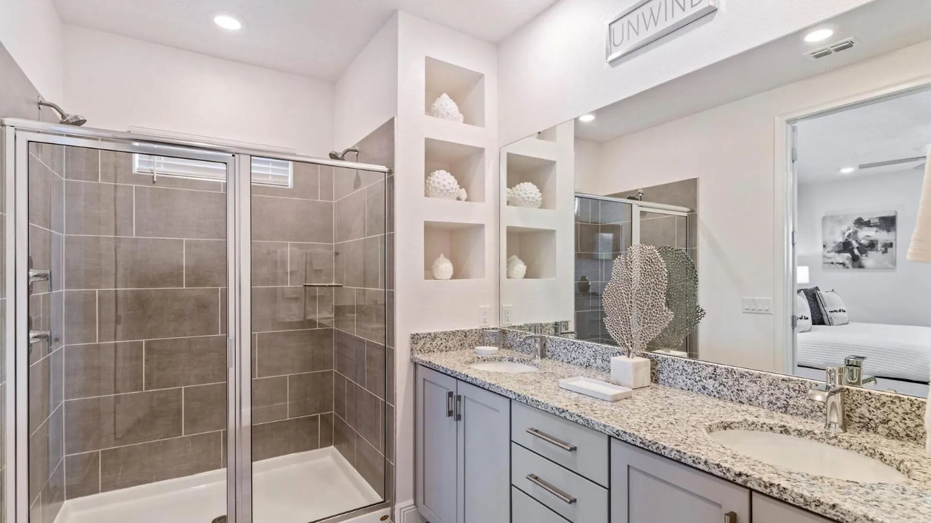 Rent The Perfect 4 Bedroom Reunion 1018