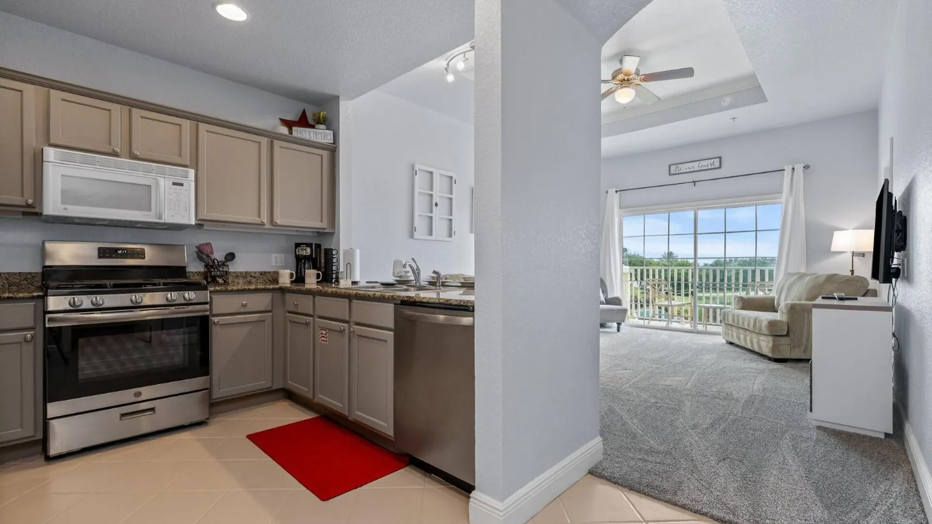 Perfect 3 Bedroom Townhome On Reunion And Orlando Townhome 5688 Villa *