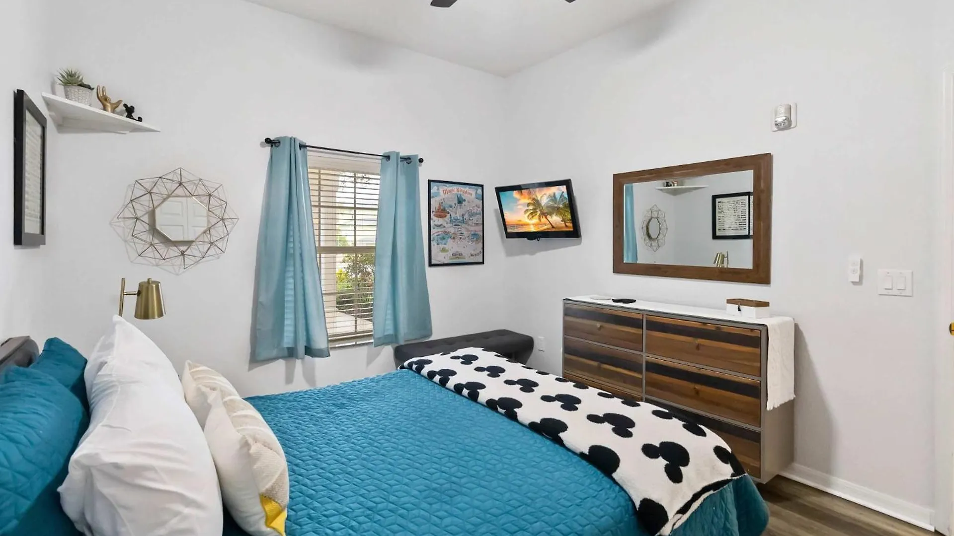 Classic Themed On Ground Floor Holiday home