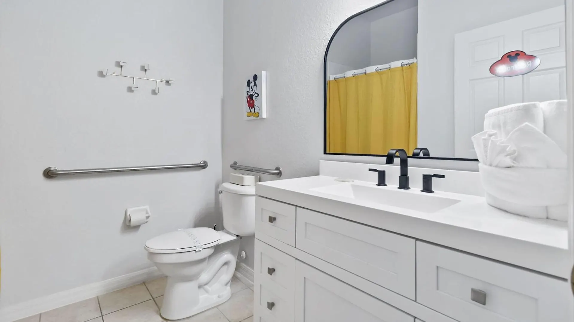 Classic Themed On Ground Floor * Kissimmee
