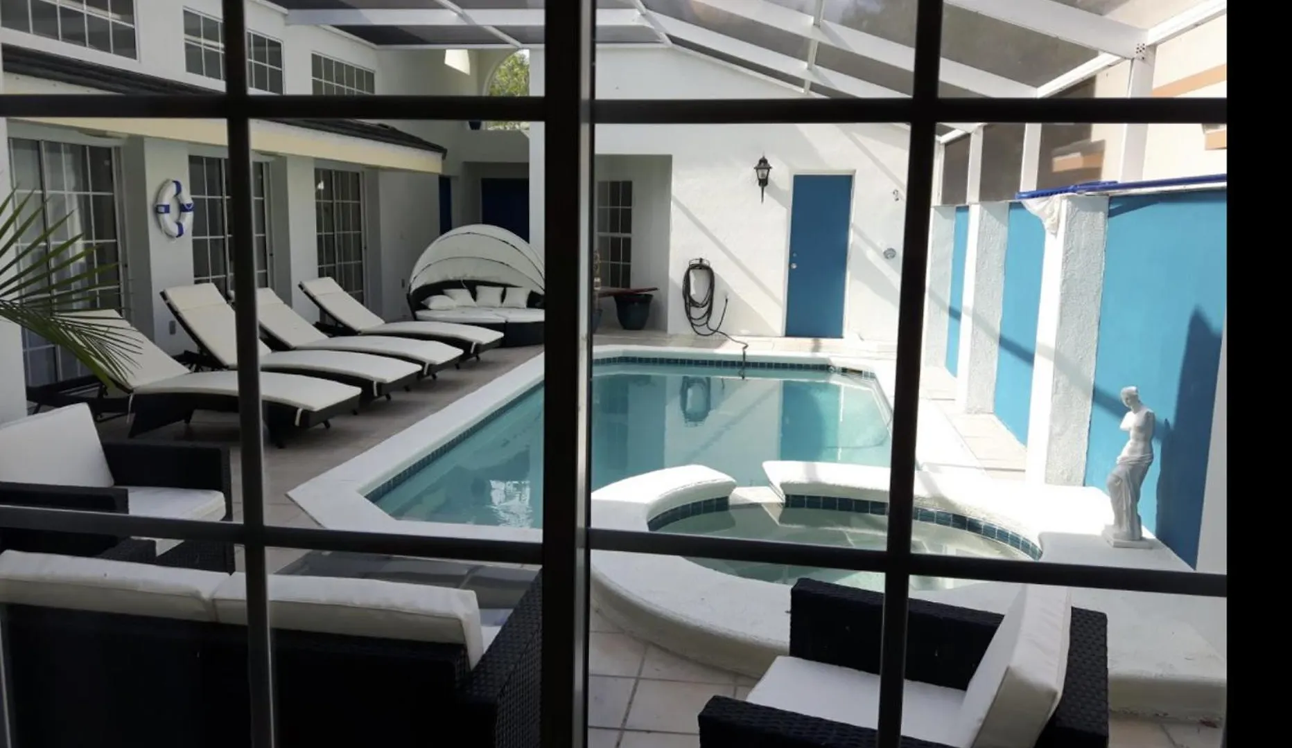 Villa Sunshine Retreat *