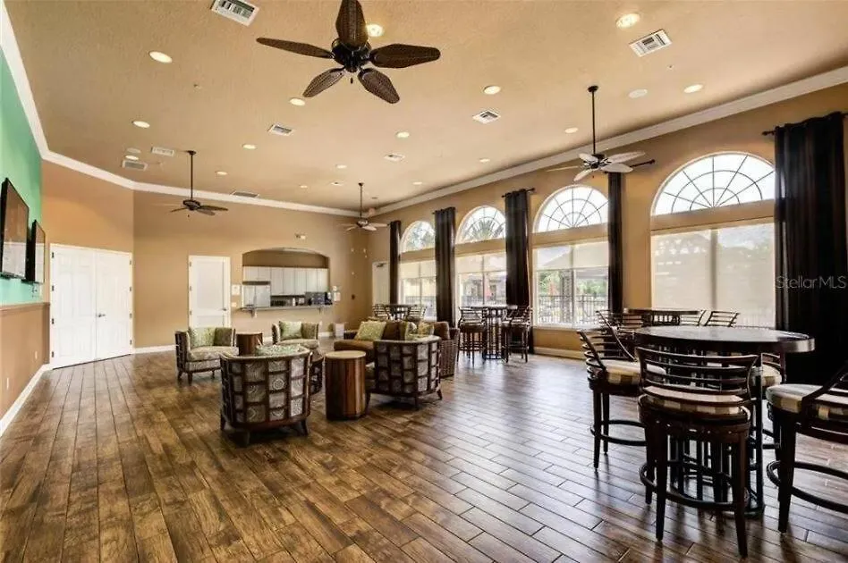 5 - Game Theater Private Pool