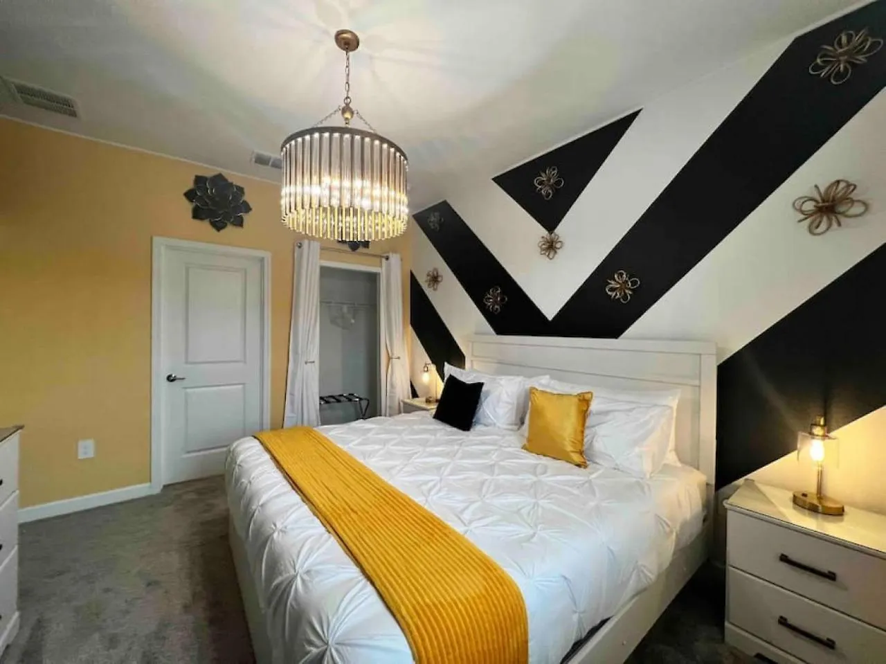Luxury Storey Mins To