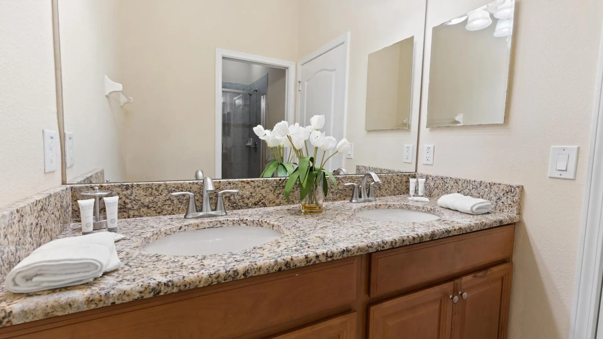 Holiday home 5 Bd 4 Ba Private Pool Paradise Palms Kissimmee