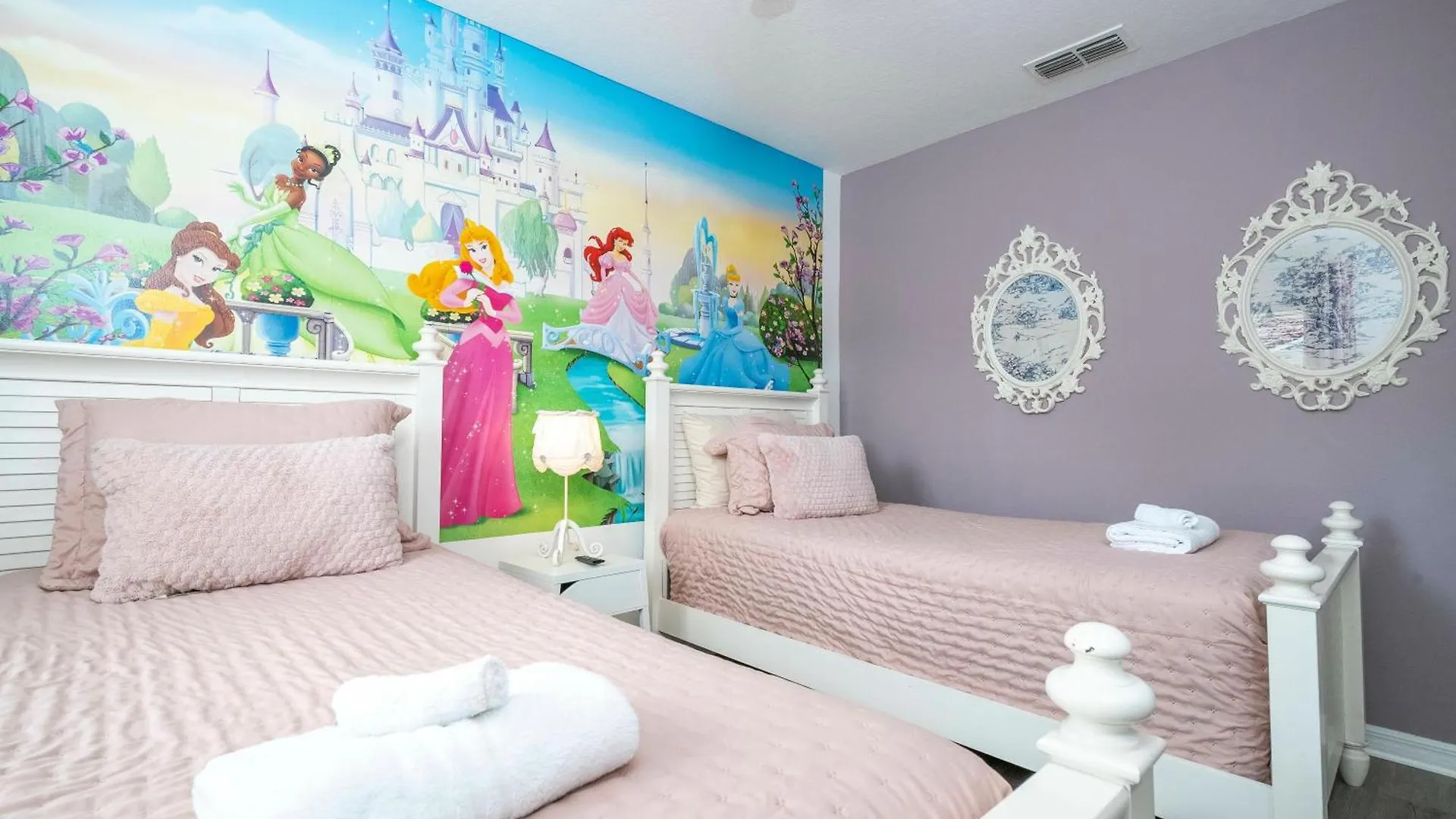 4 Bedrooms Close To