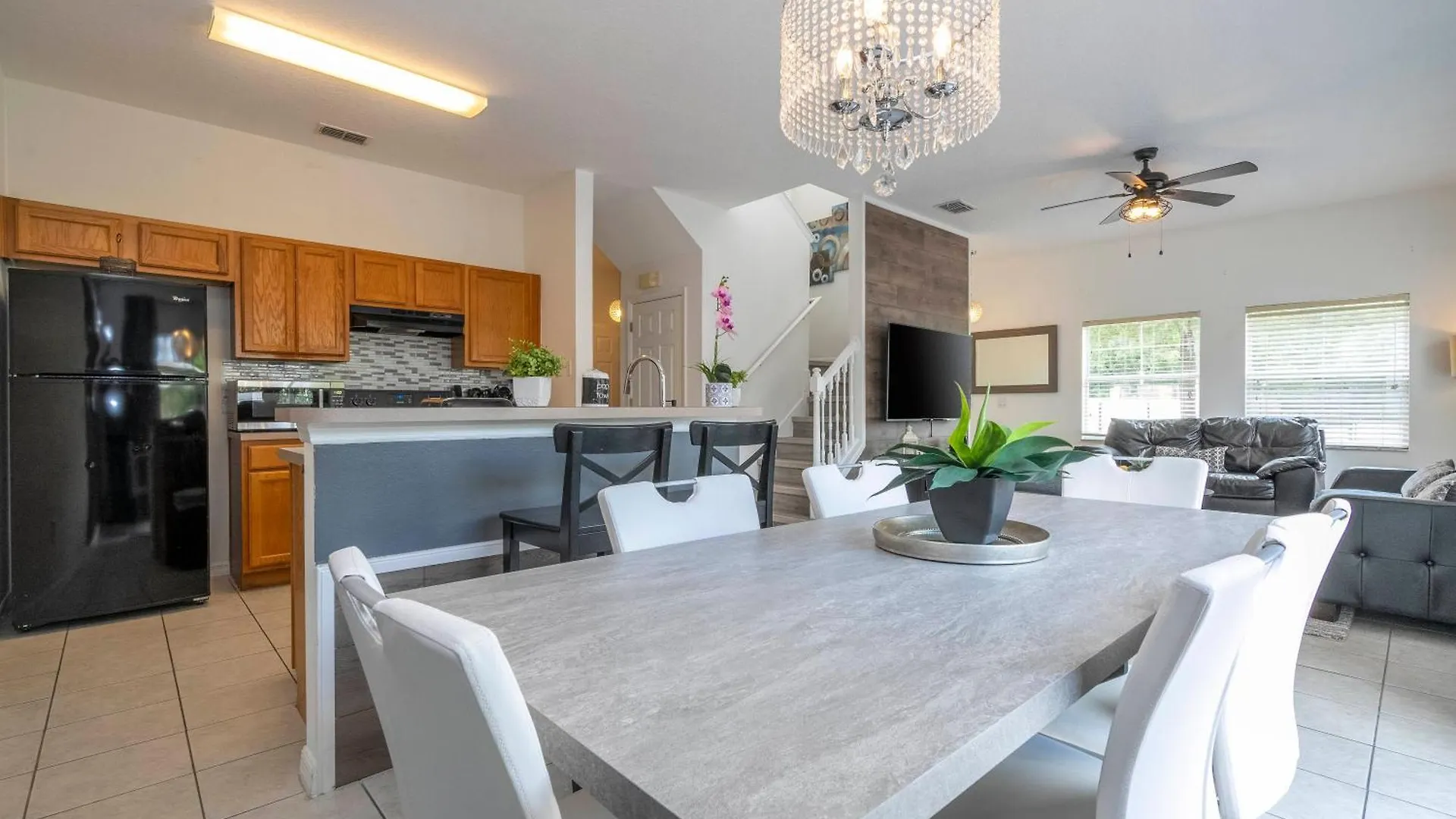 4 Bedrooms Close To Holiday home Kissimmee