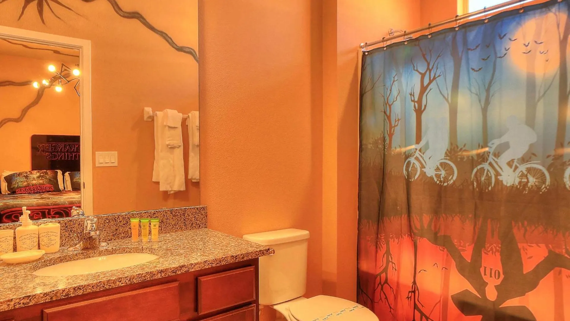 Showstopper 15br Lakeside Villatheater * Kissimmee