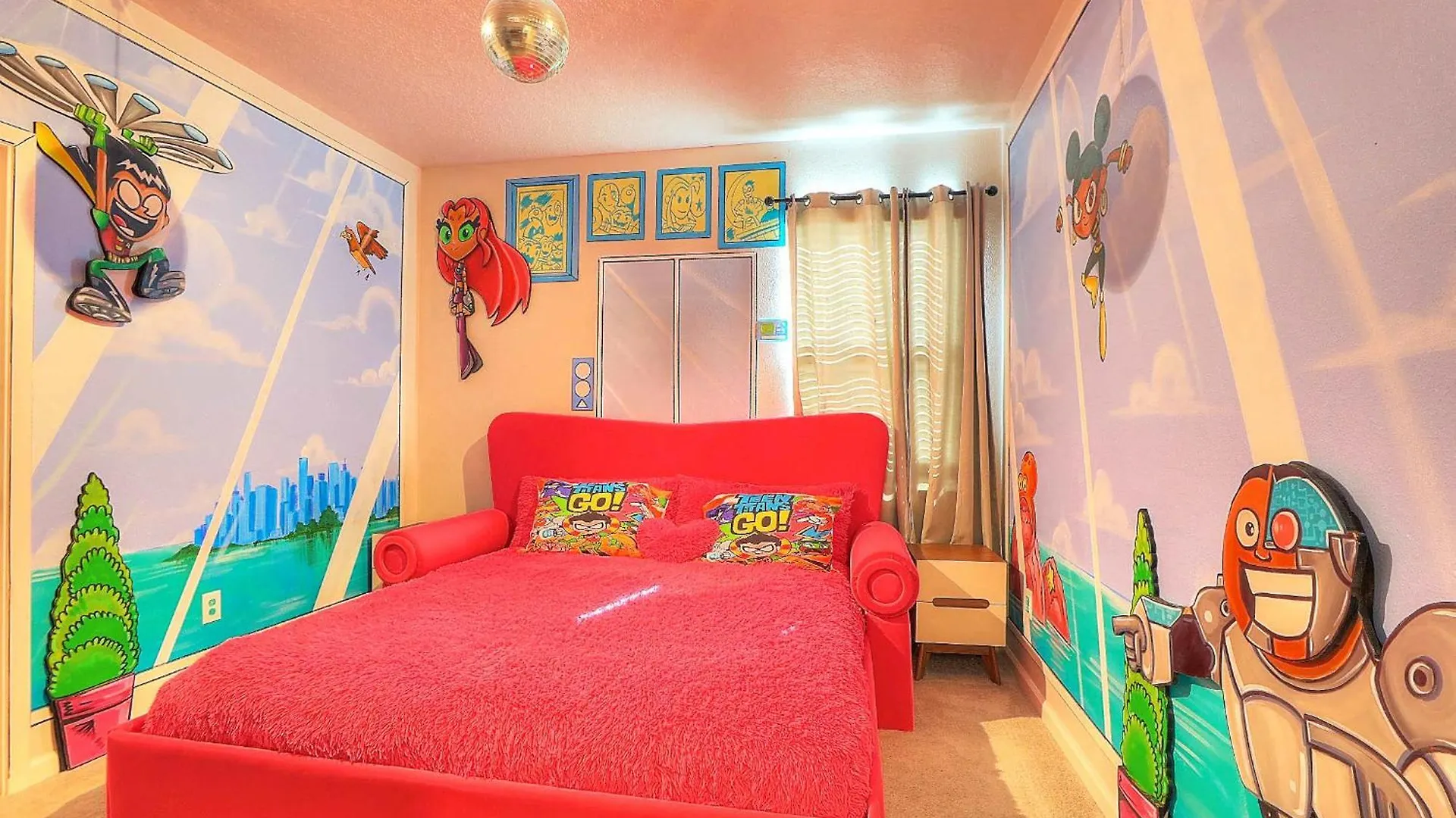 Showstopper 15br Lakeside Villatheater