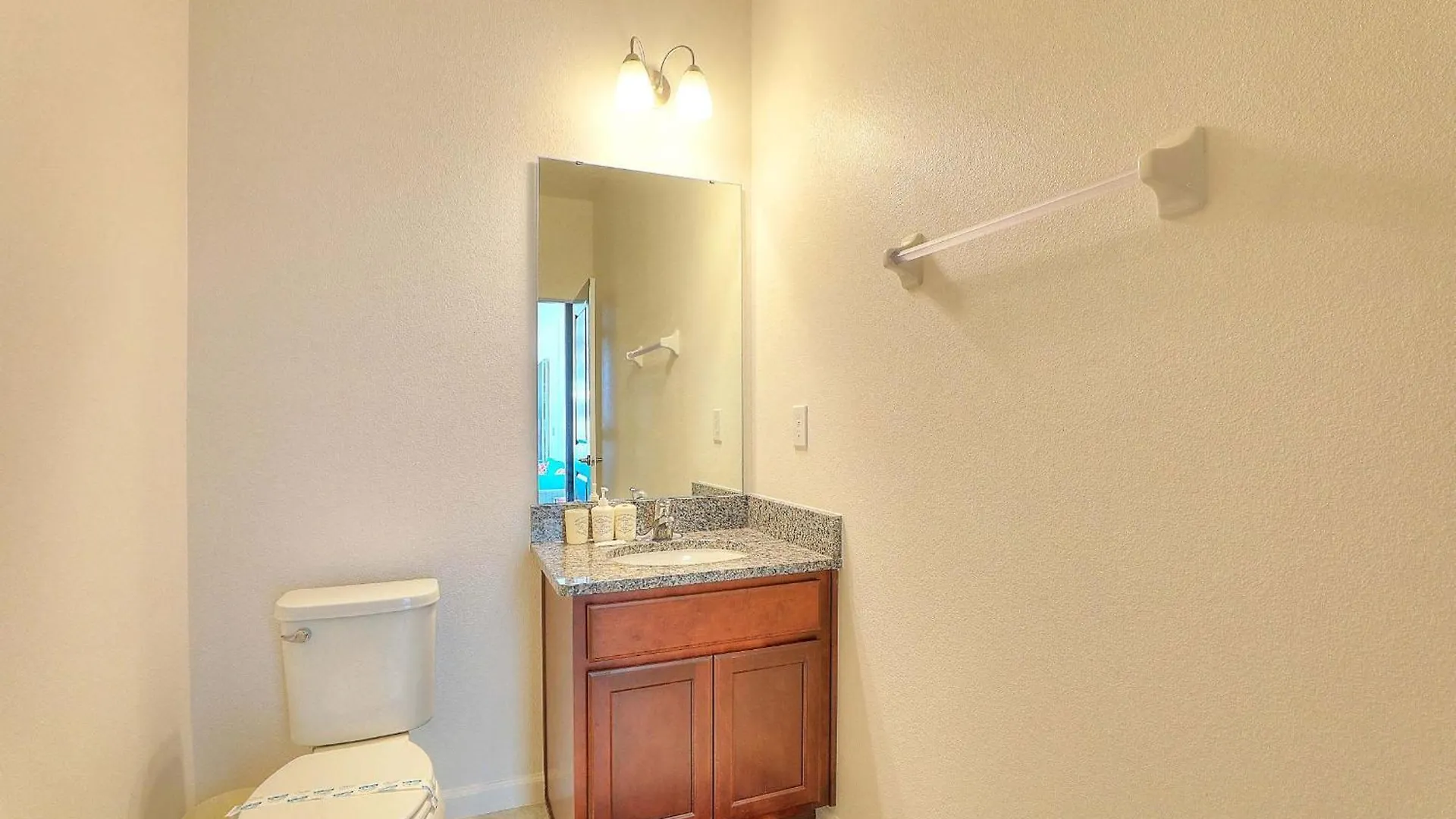 Showstopper 15br Lakeside Villatheater Kissimmee