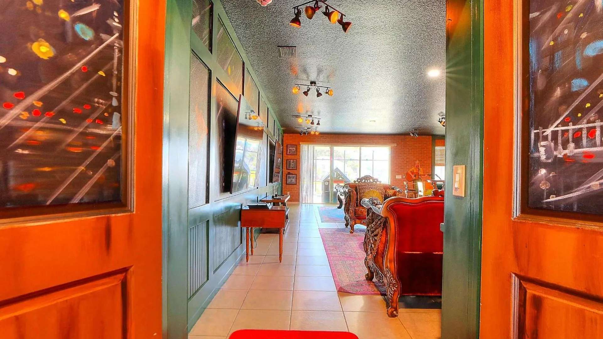 Showstopper 15br Lakeside Villatheater * Kissimmee