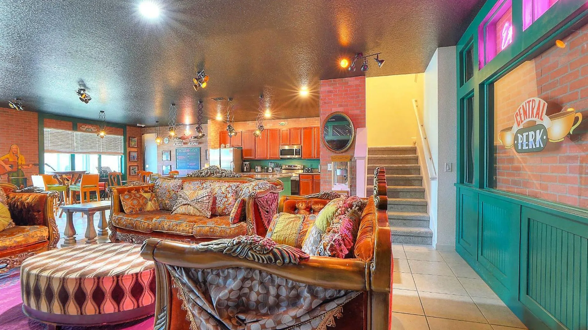 Showstopper 15br Lakeside Villatheater Holiday home *