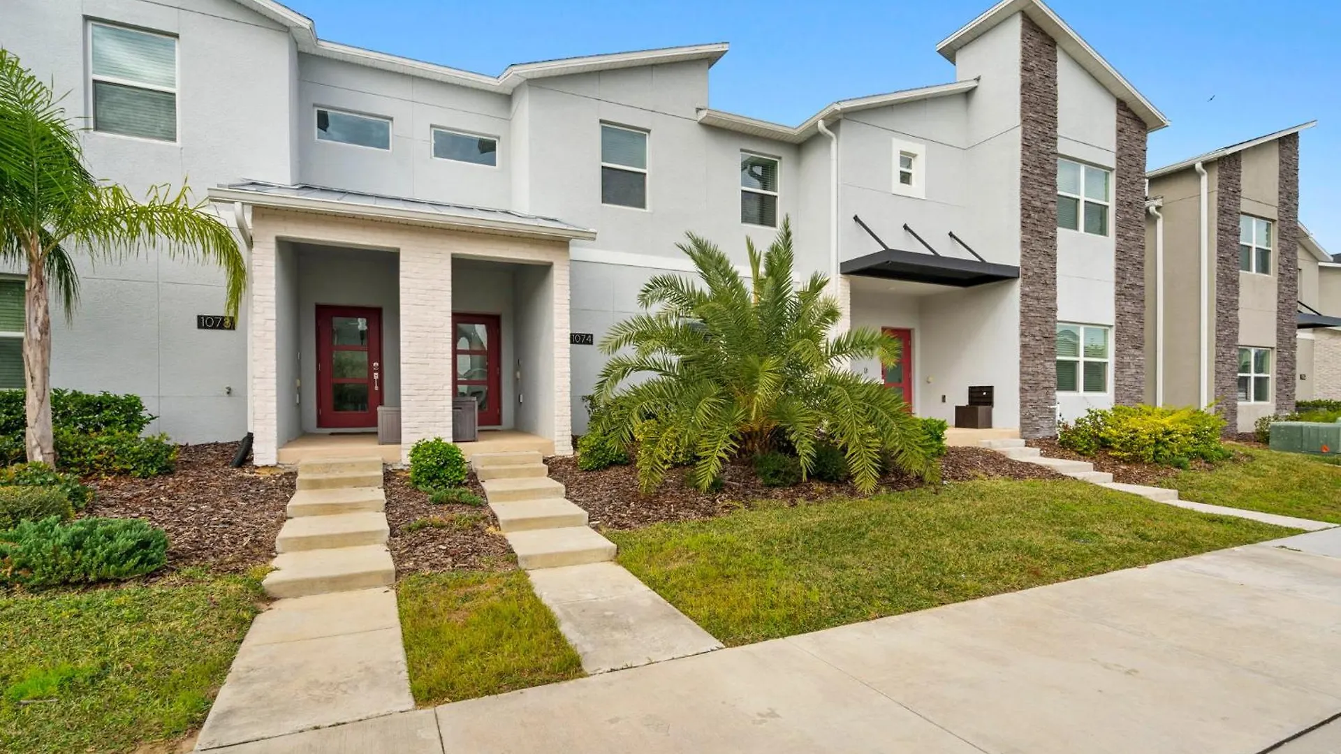 Holiday home Lovely 4 Bedroom With Private Pool