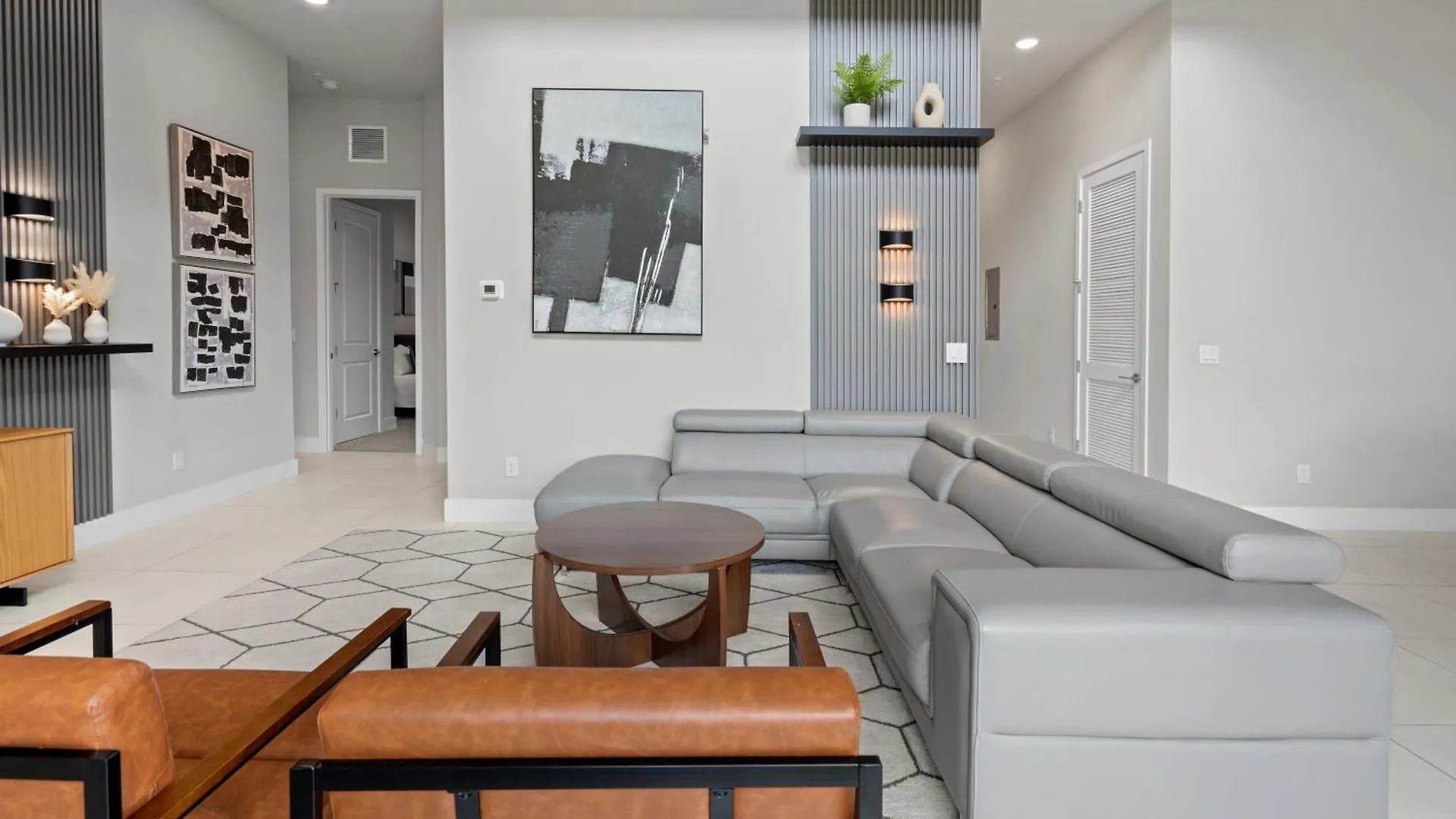 5 Bd 4.5 B Luxury 36-206 Apartment Kissimmee