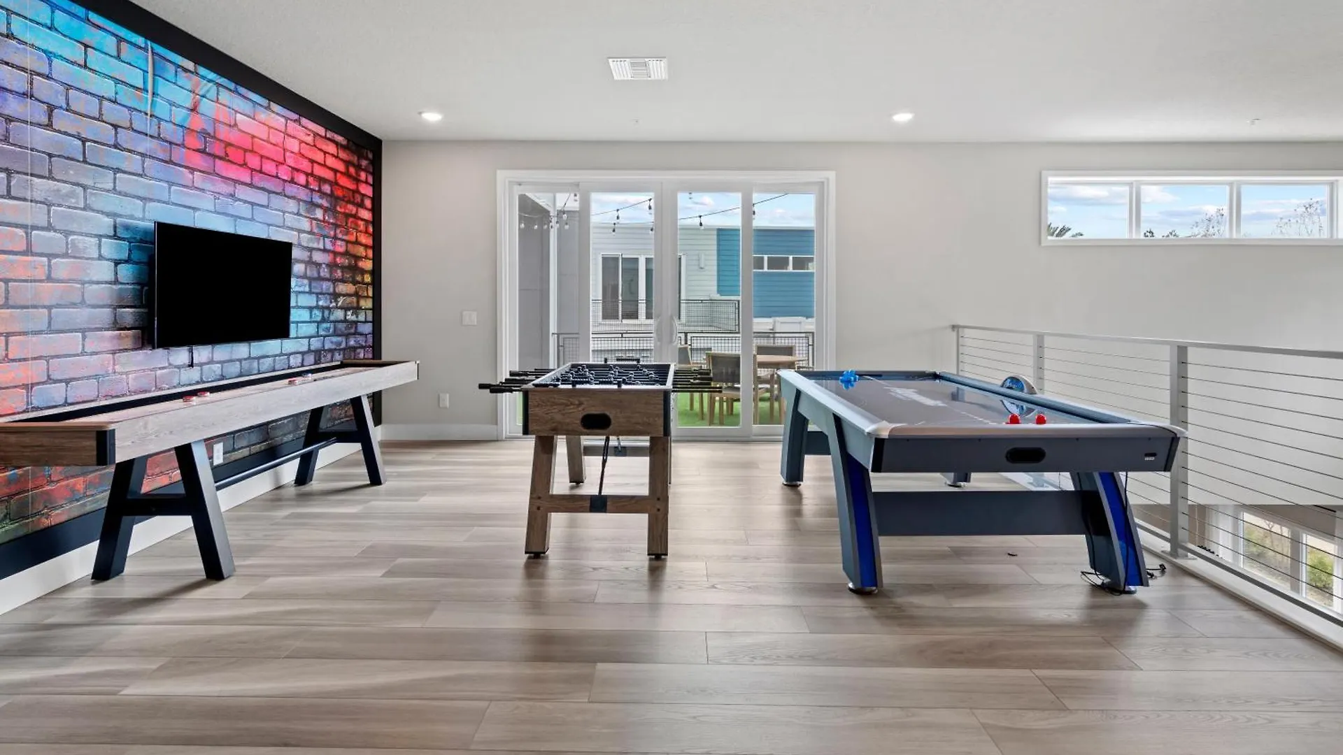 Apartment 5 Bd 4.5 B Luxury 36-206