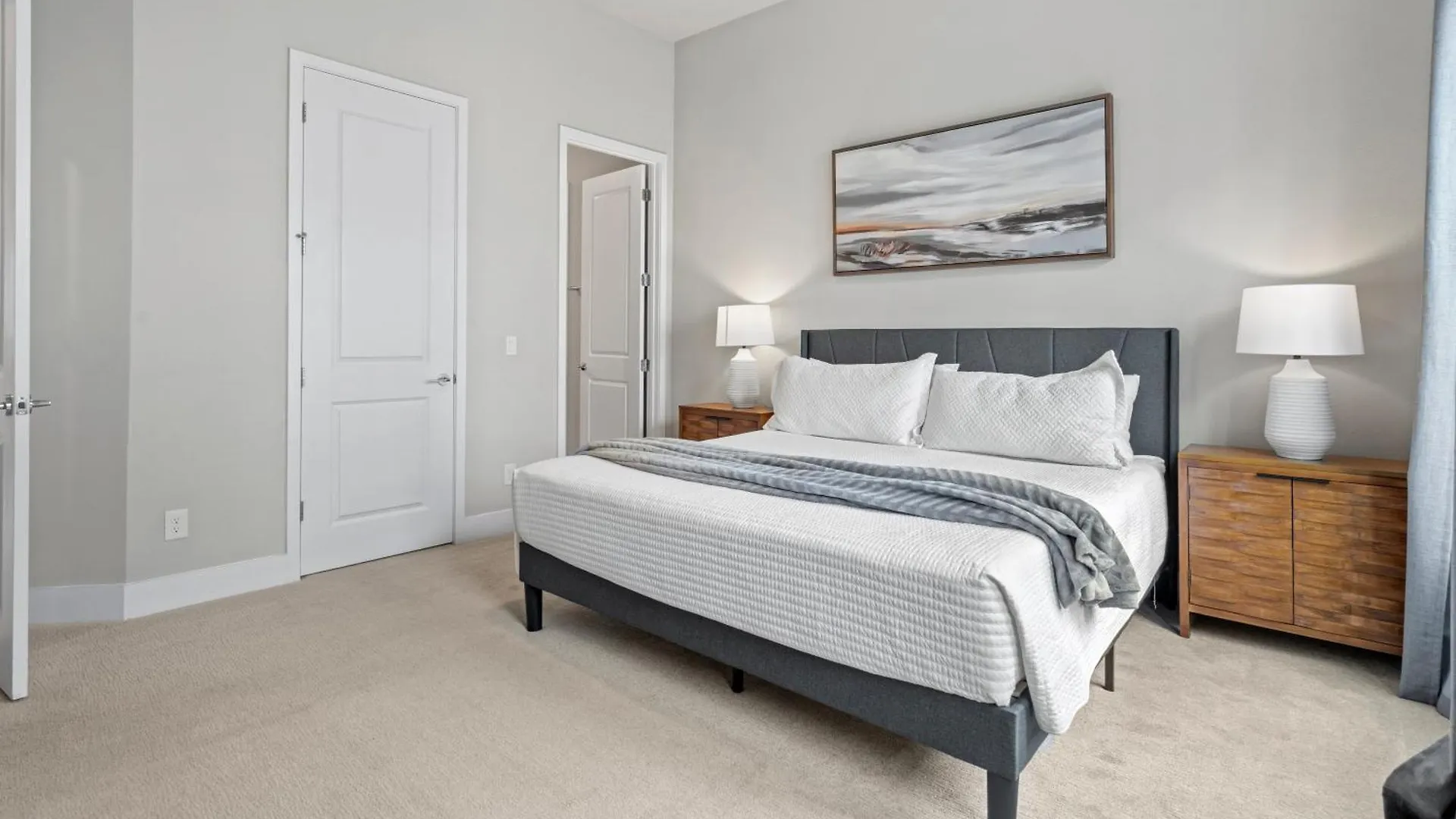 Apartment 5 Bd 4.5 B Luxury 36-206 *
