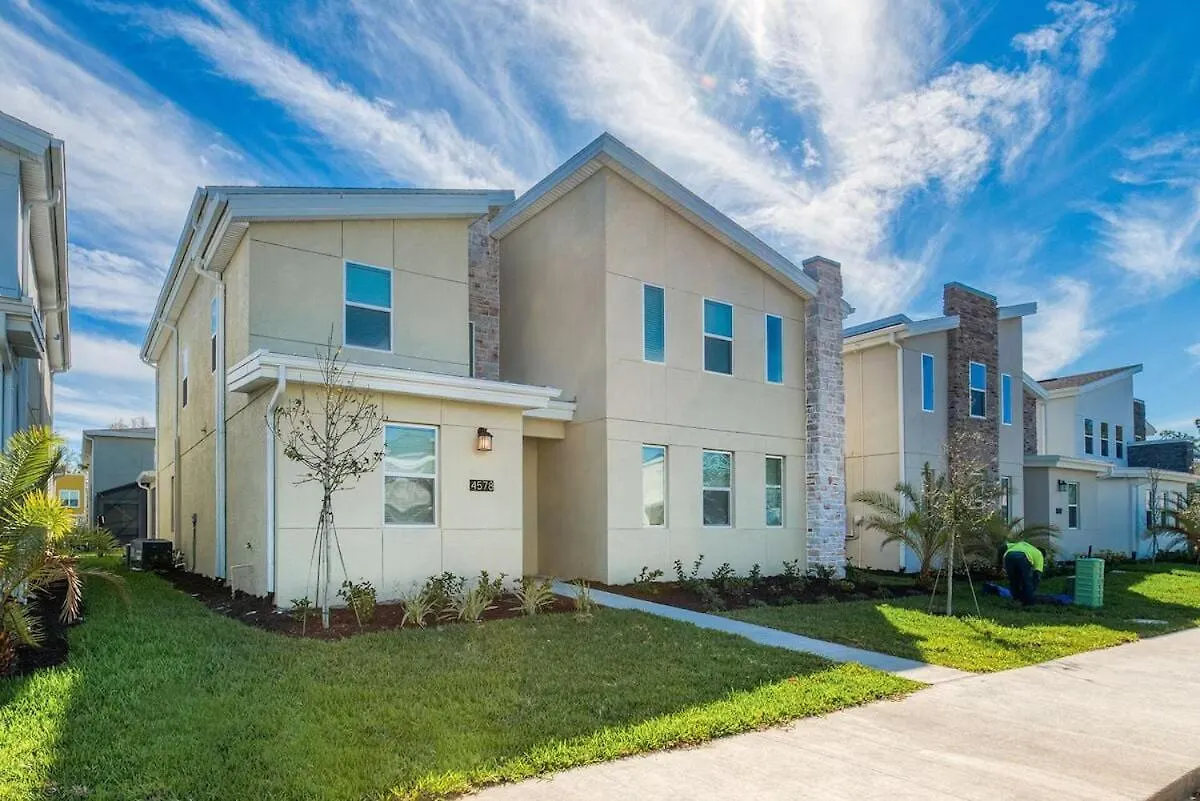 10br Storey W/ Game Room, Pool & Near * Kissimmee