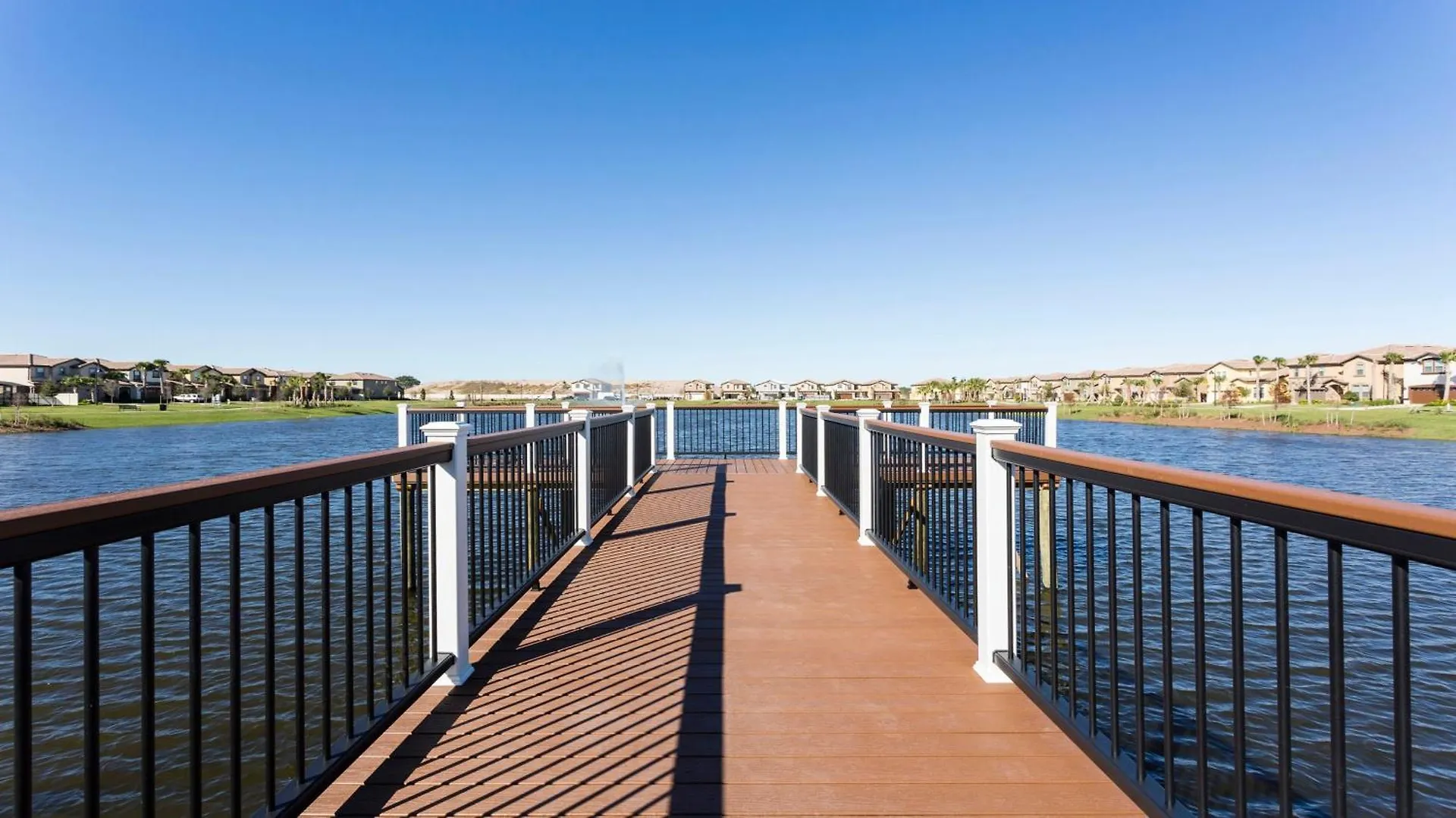 Lakeview 5br Townhome W Pool Kissimmee