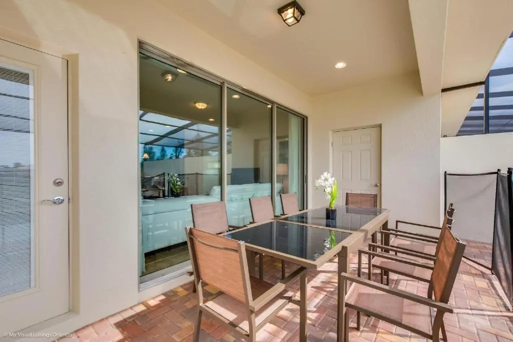 Lakeview 5br Townhome W Pool Holiday home *