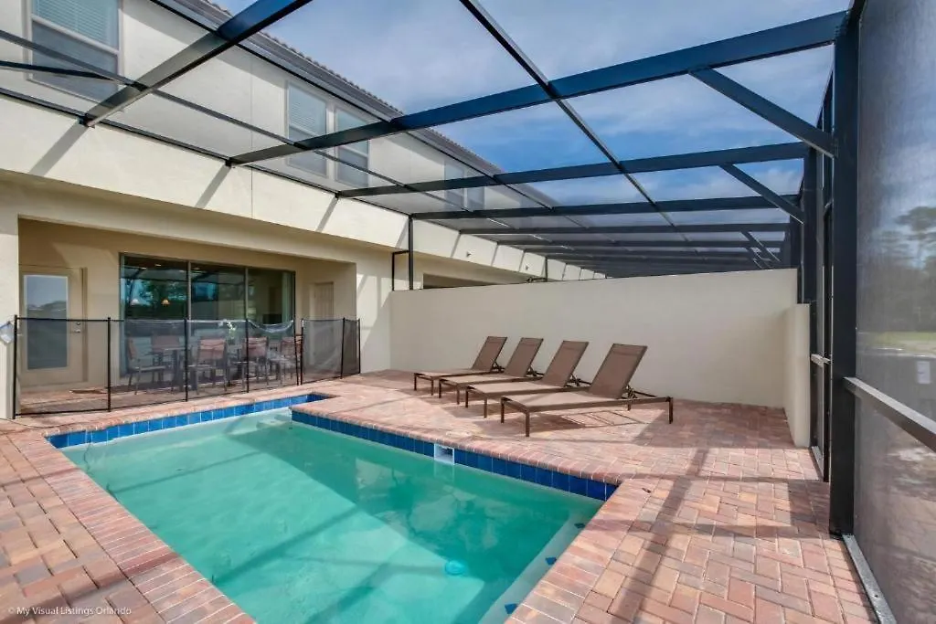 Lakeview 5br Townhome W Pool Holiday home *