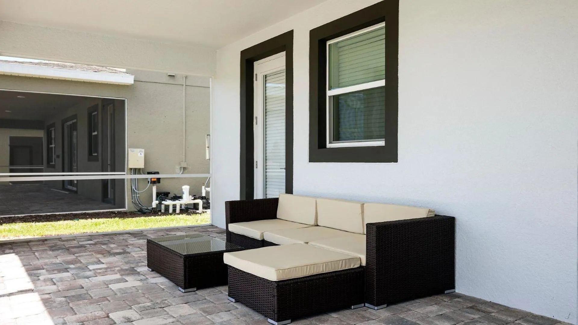 Family Oasis With Pool, Near Holiday home