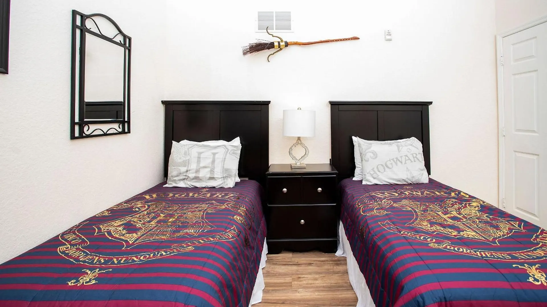 Modern 3br Near W/ Perks *