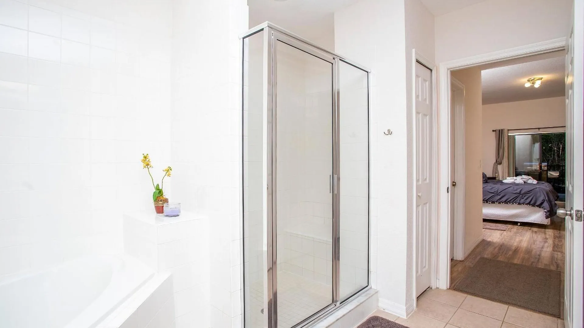 Modern 3br Near W/ Perks Apartment