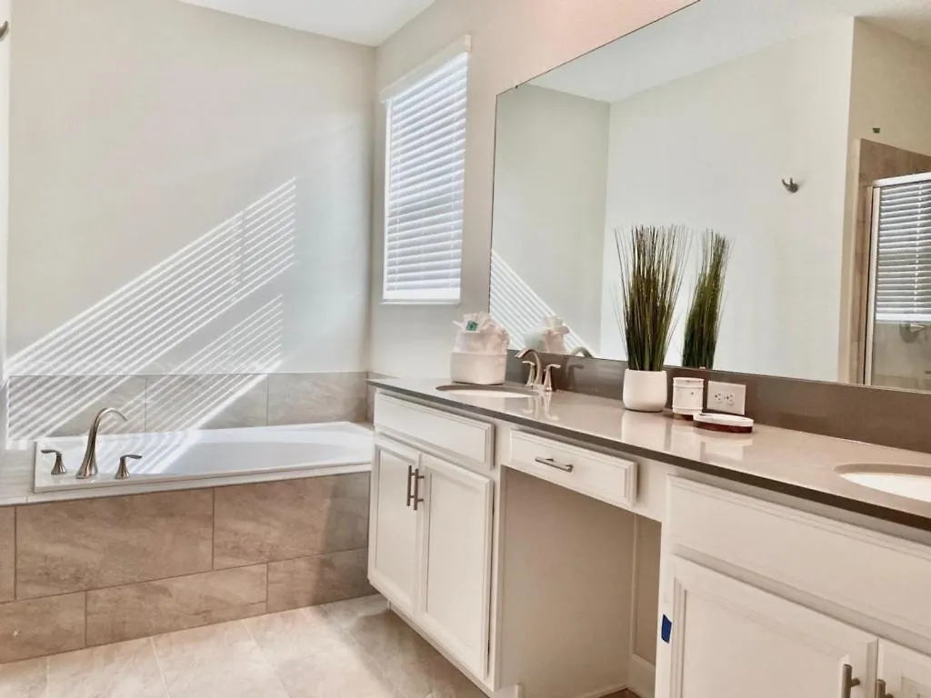 Luxury 6 Bedroom 5 Bath Pool 204 Kissimmee