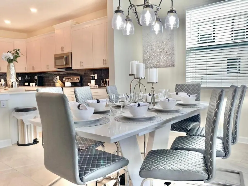 Holiday home Luxury 6 Bedroom 5 Bath Pool 204 Kissimmee