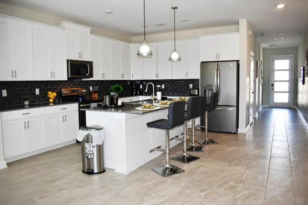 Luxury 6 Bedroom 5 Bath Pool 199 *