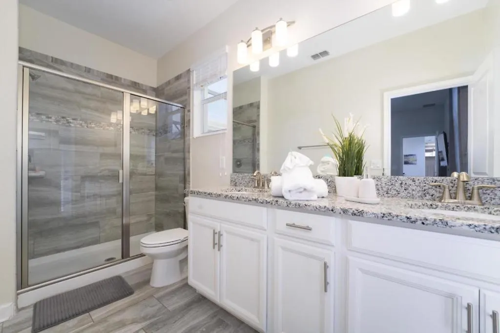 Luxury 5 Bedroom 5 Bath Private Pool 279
