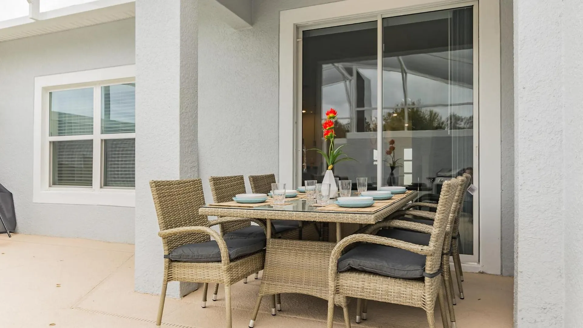 Luxury 5 Bedroom 4 Bath Private Pool 117 *