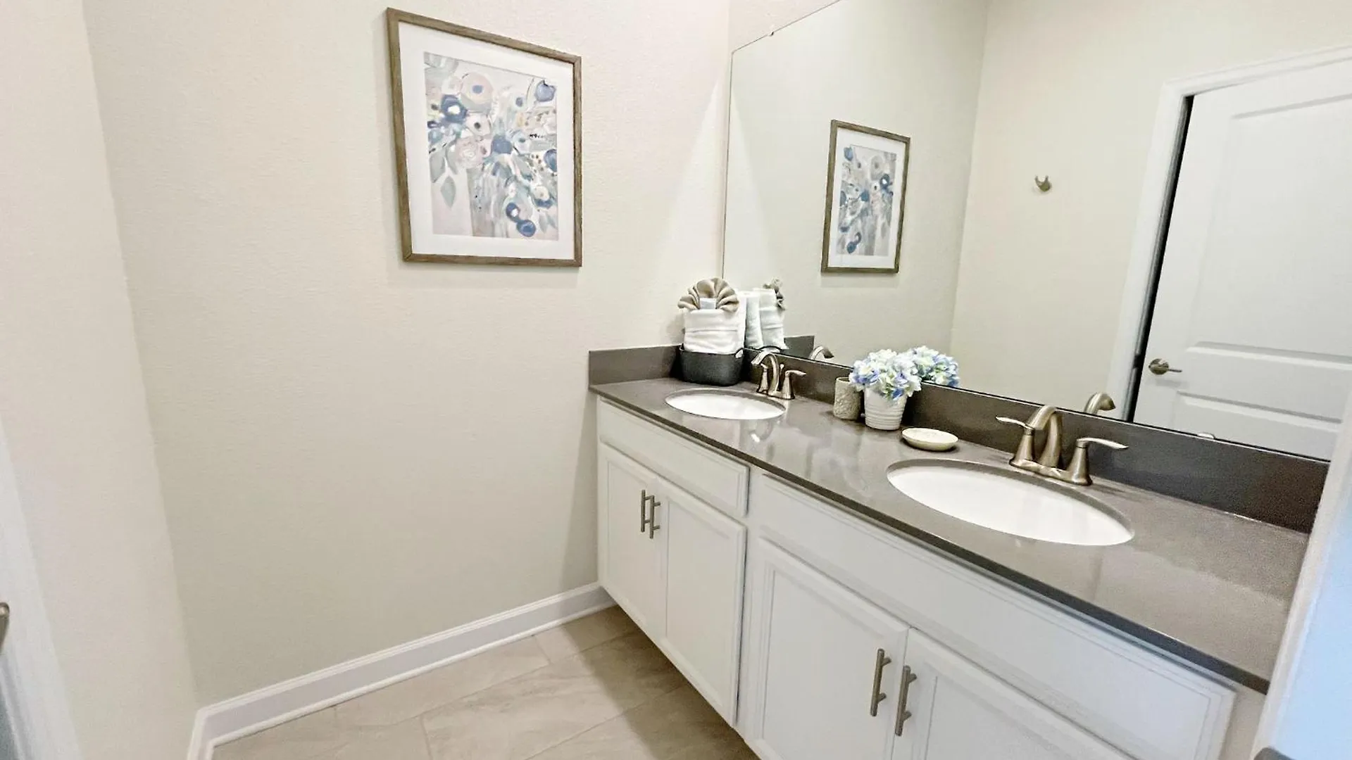 Luxury 5 Bedroom 4 Bath Private Pool 227 Holiday home Kissimmee