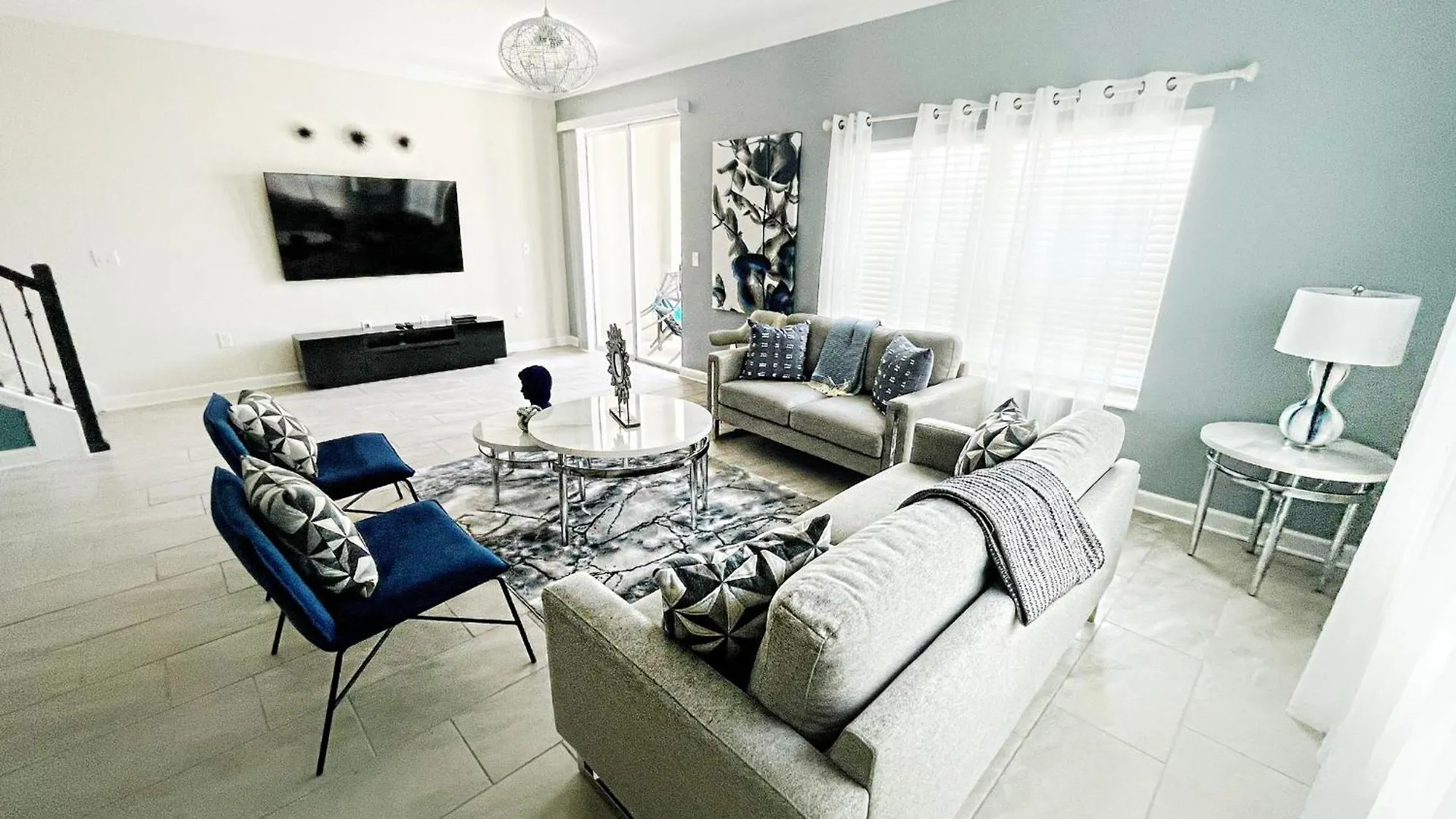Luxury 5 Bedroom 4 Bath Private Pool 227 *
