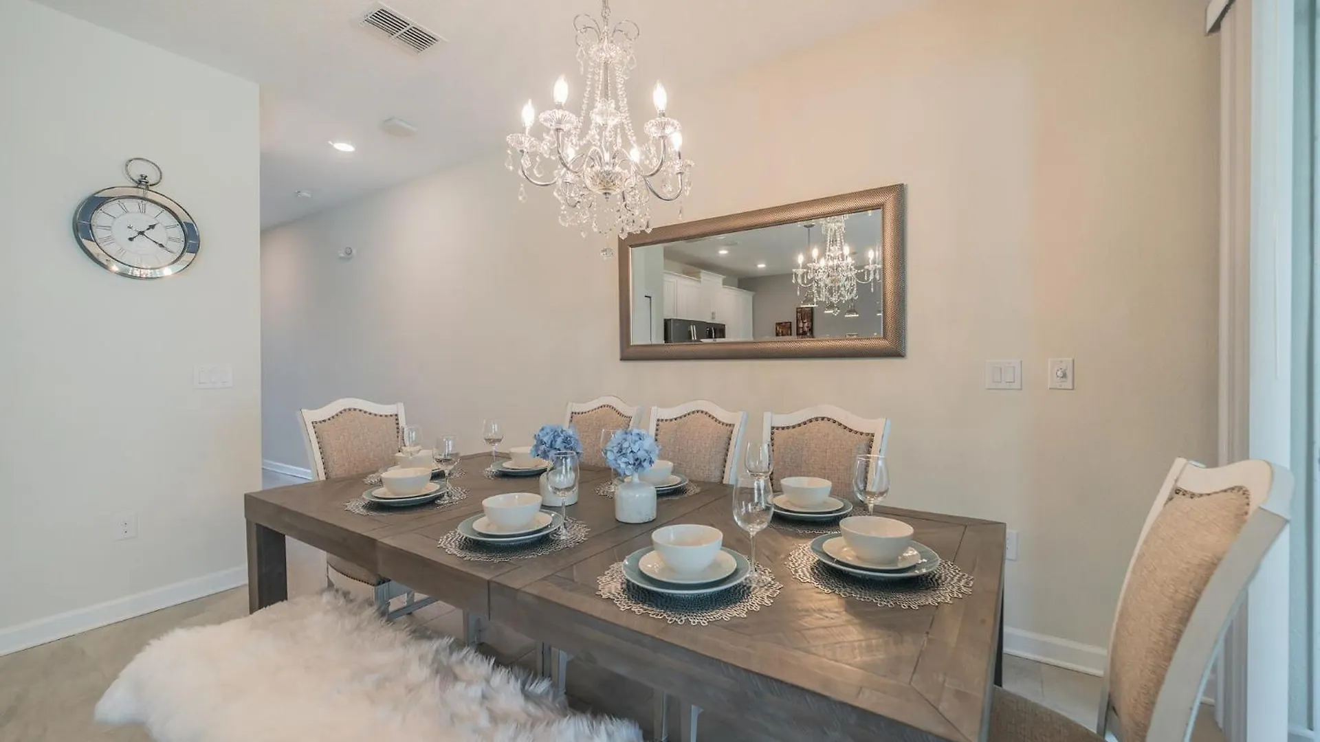 Luxury 4 Bedroom 3 Bath Pool 153 Holiday home Kissimmee