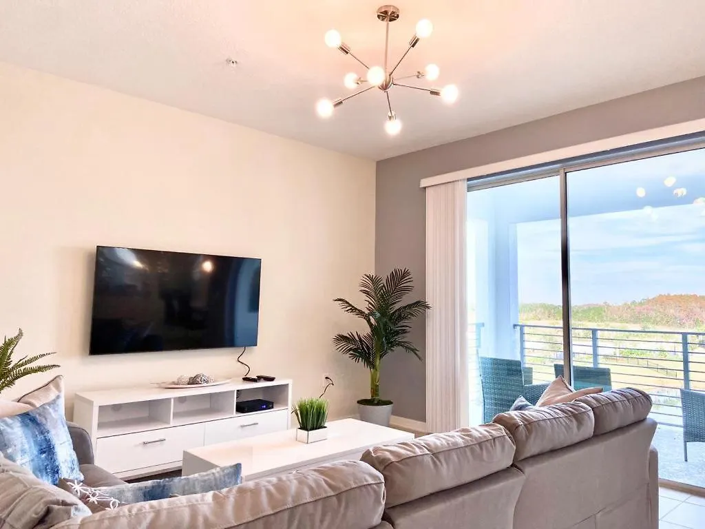 Luxury 2bd 2 Bath 250 *