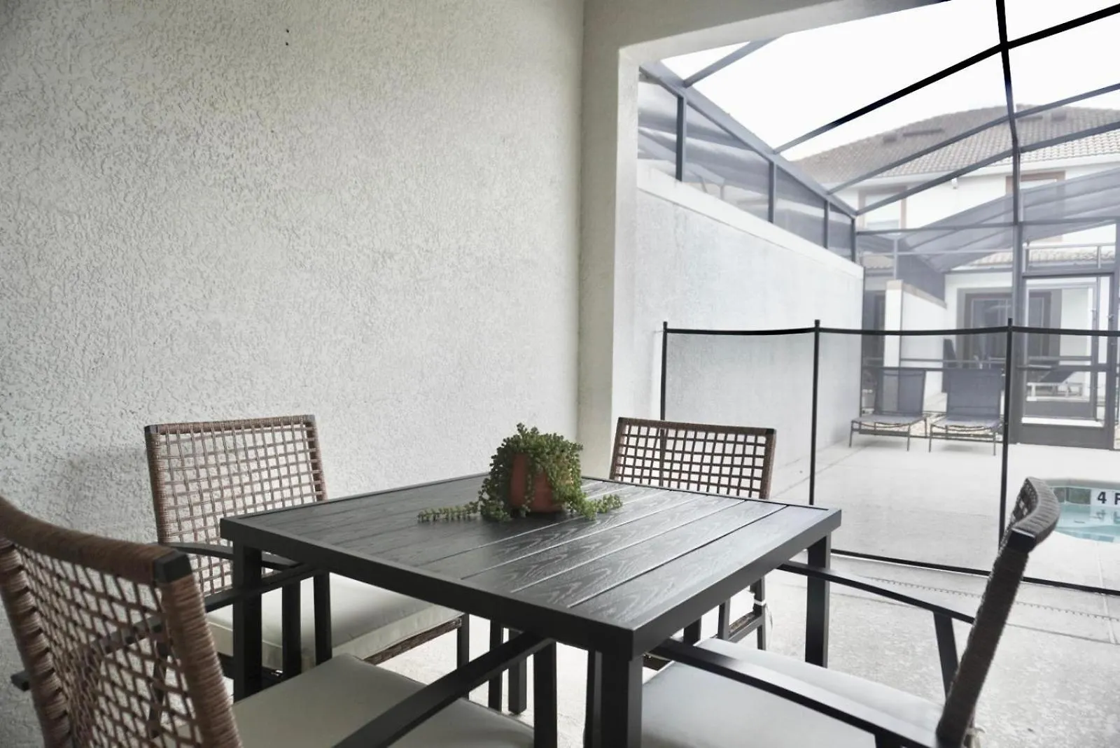 Beautiful 4bd 3bath Pool Townhome Near 36 *
