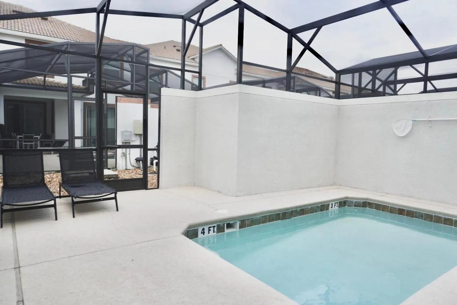 Beautiful 4bd 3bath Pool Townhome Near 36 Kissimmee